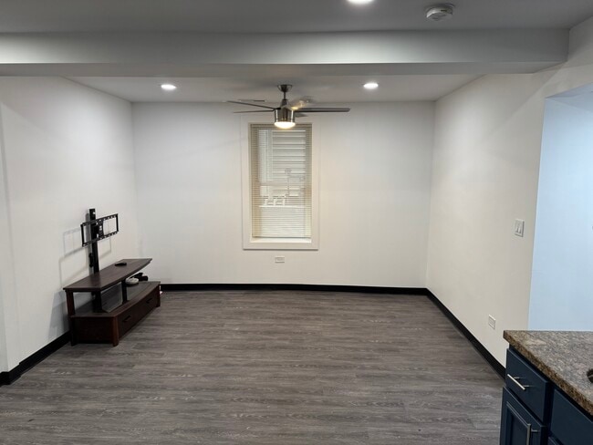 Photo - 2710 W 18th St Unit 2710 W 18th GARDEN