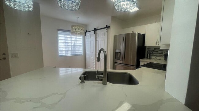 Photo - 1432 SW 47th Ave