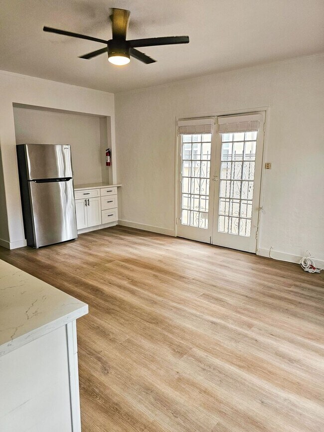 Photo - 6439 Orange Street