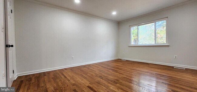 Photo - 7902 San Leandro Pl