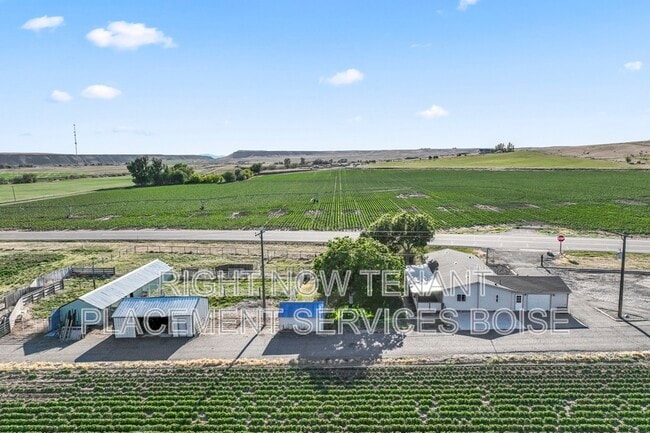 Photo - 146 Hammett Hill Rd