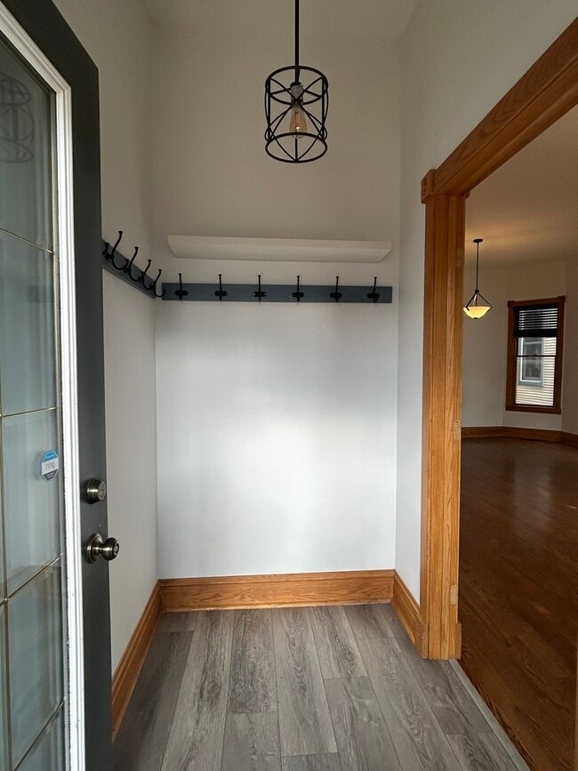 Photo - 1926 W Warner Ave