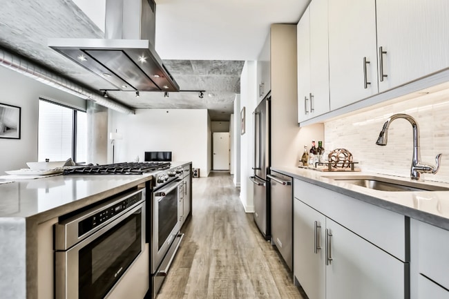 Photo - 397 E Ohio St