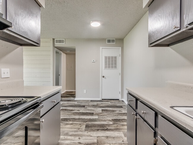 Riverpark at Kensington - Kitchen