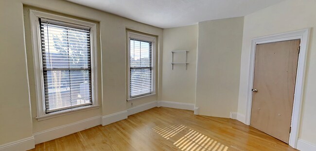 Photo - 86 Hammond St Unit 4