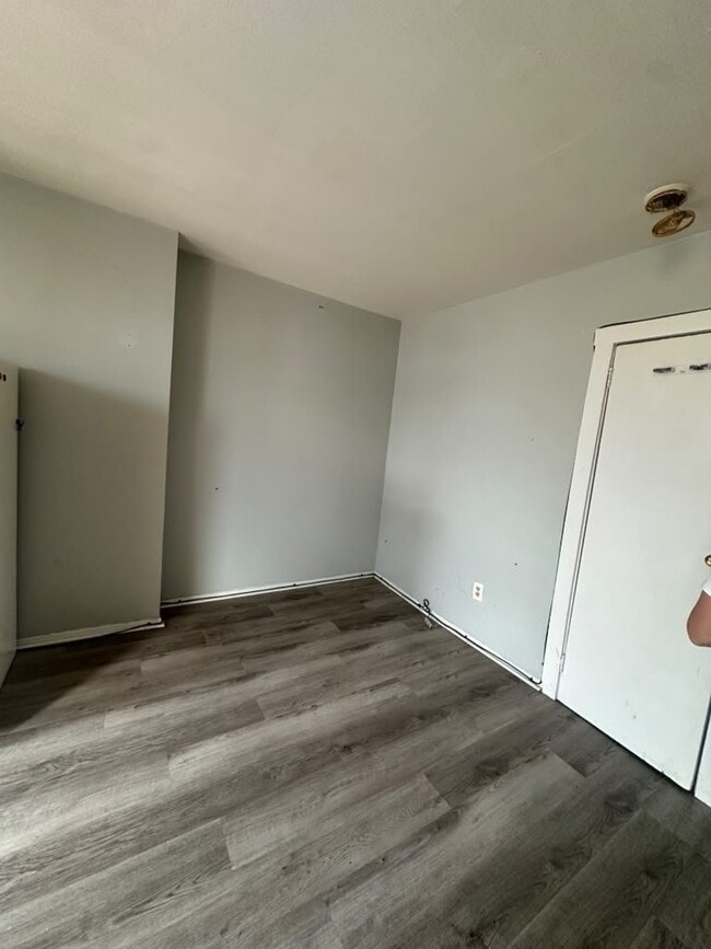 Building Photo - 160 Willow St Unit Apt 1