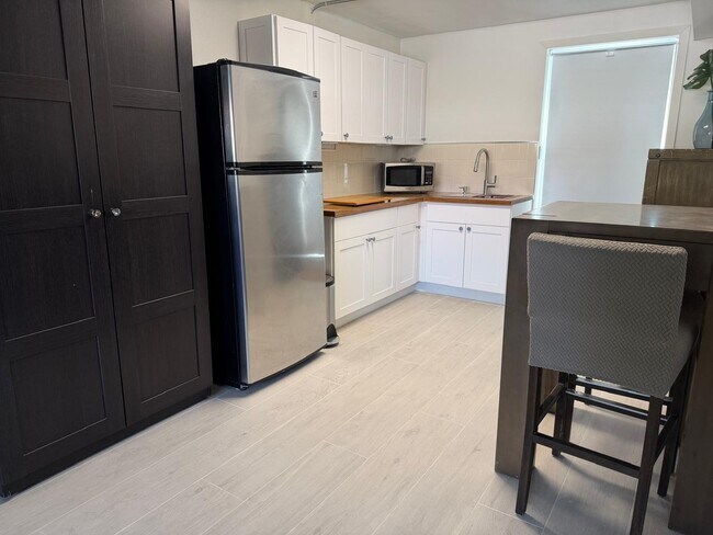 Photo - 14 Sunset Rd Unidad Studio