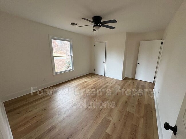 Photo - 429 Peeden Dr