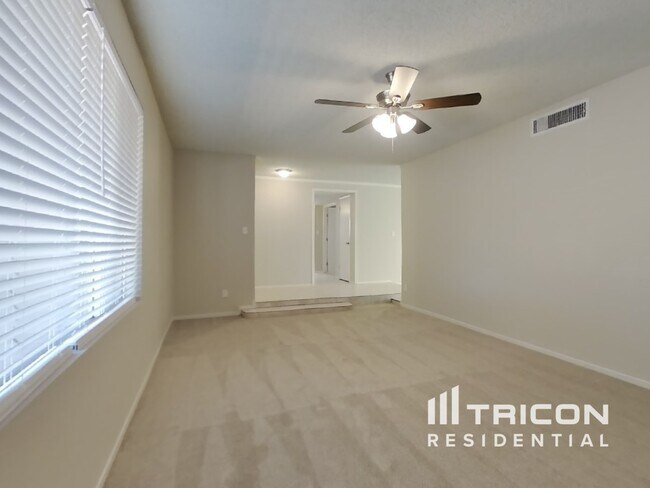 Photo - 4925 W Mescal St