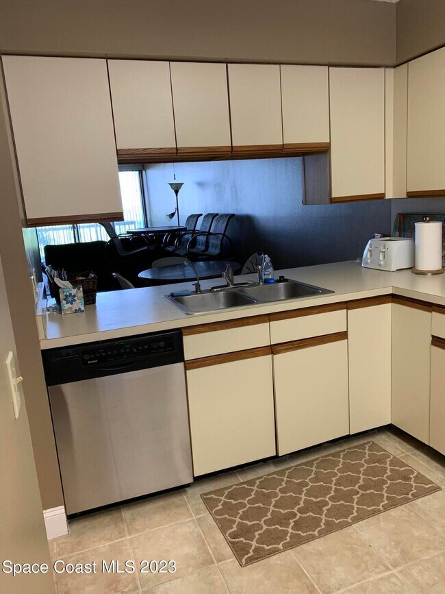 Photo - 300 Columbia Dr Unit 1402