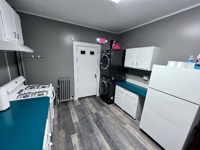 Photo - 135 W Market St Unit 1