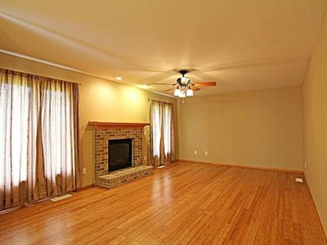 Photo - Great NE location -  4 bedroom 2.5 bath with attached 2 stall garage. Close to shopping & restaur...