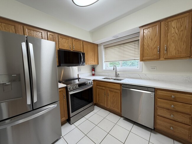 Photo - 337 N Carter St Unit 202
