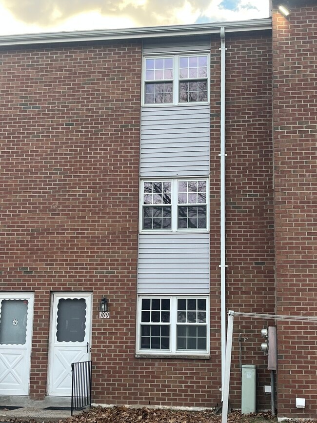 Photo - 79 Beths Ave Unit 100