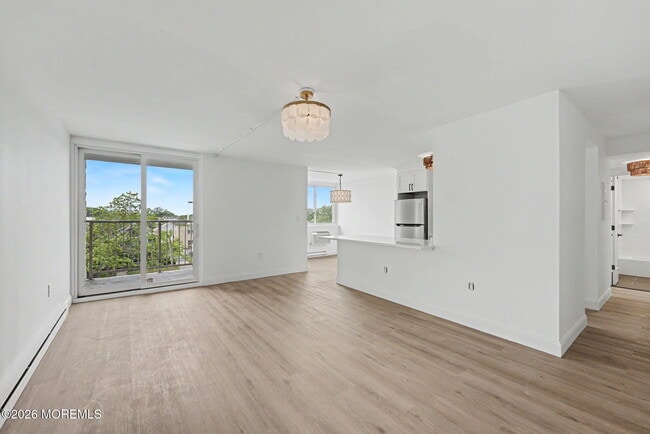 Photo - 1000 River Rd Unit 4G