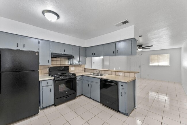 Photo - 11103 Renel Dr Unidad B