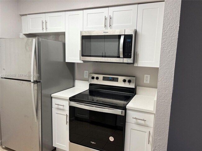 Photo - 2881 N Oakland Forest Dr Unit 210