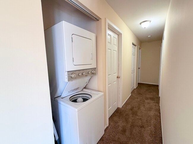 Photo - 645 S Virginia Rd Unidad 222