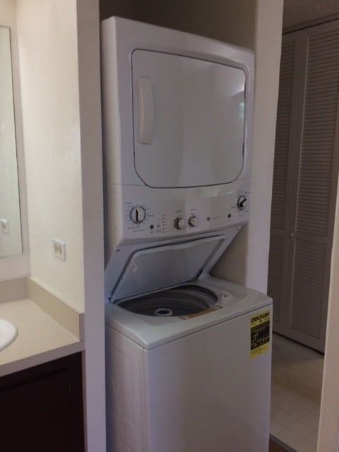 Stack washer/dryer - 98-500 Koauka Loop Unit 21E