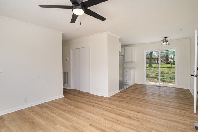 Photo - 122 Brookside Dr