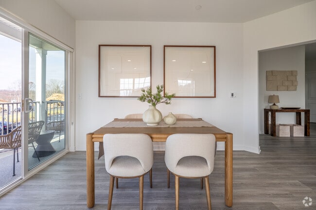 2BR,2BA-1,216SF-Dining Room