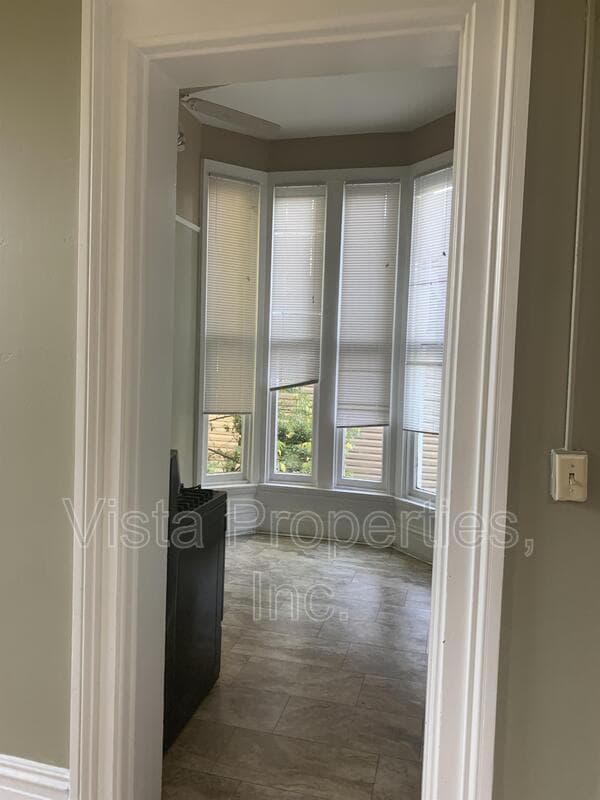 Photo - 514 W Oak St