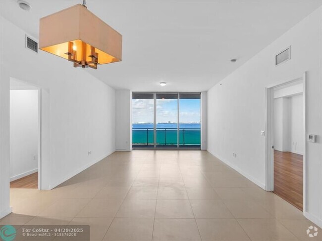 Building Photo - 7901 Hispanola Ave Unit 905 Rental