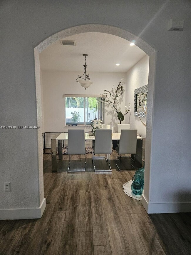 Photo - 718 SE 12th Ter