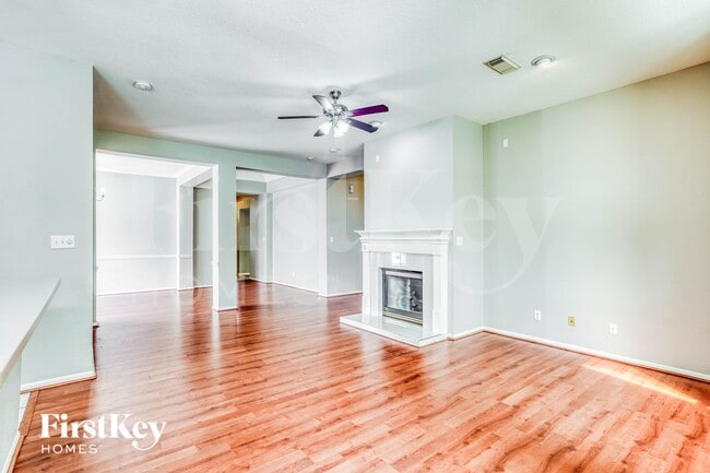10330 Claybrook Dr