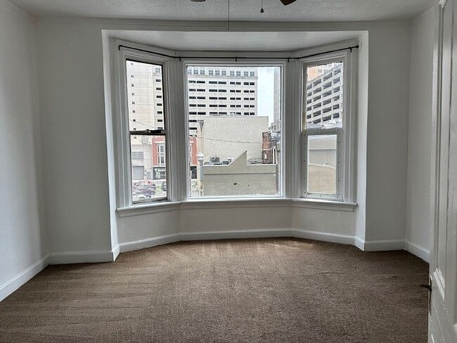 Photo - 204 Locust St Unidad L3