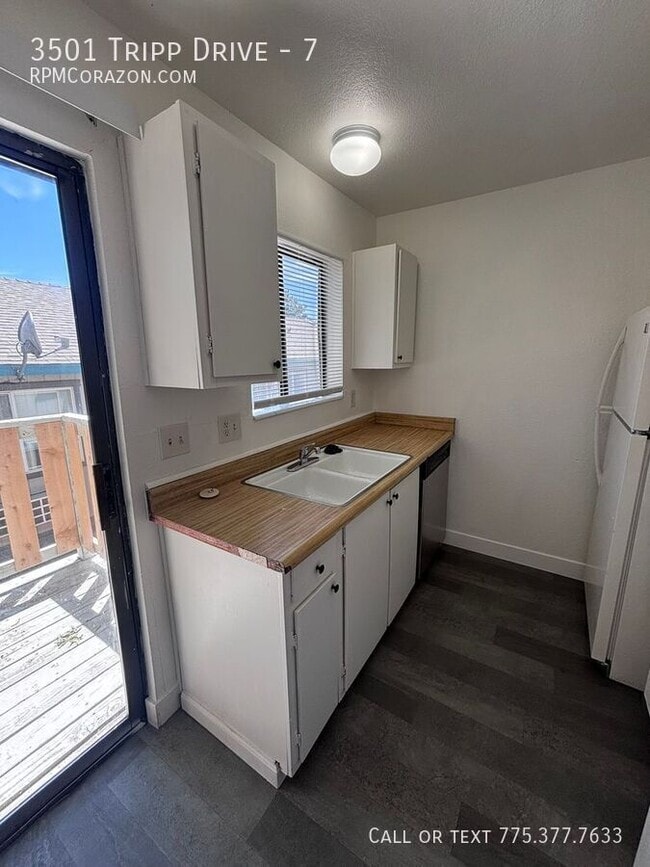 Photo - 3501 Tripp Dr Unit 7