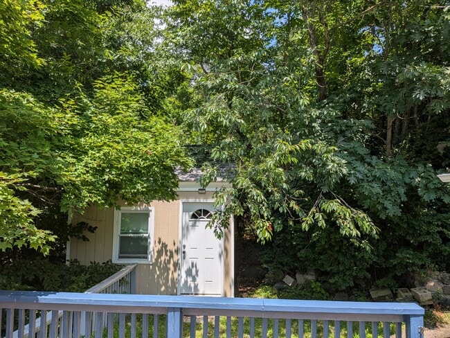 4 Newport Rd