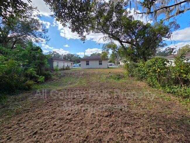 Photo - 220 S Eastside Dr