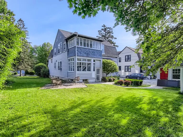 Photo - 544 Onwentsia Ave