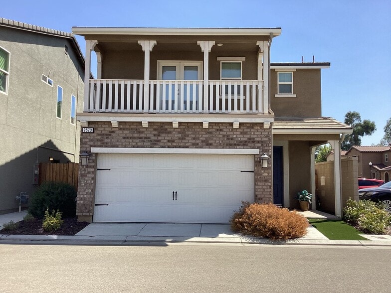 2573 Daisy Dr