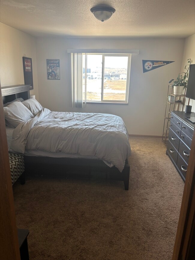 Master Bedroom - 2505 40th Ave SE Unit 8