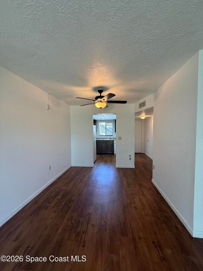 Photo - 1566 University Ln Unit 905