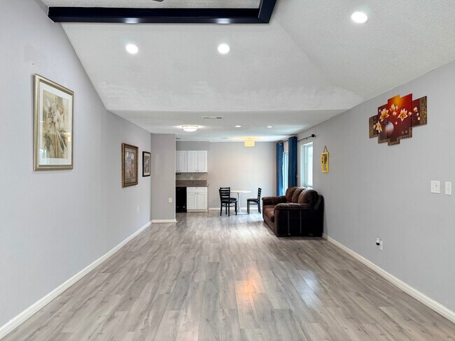 Photo - 6506 Briar Glade Dr