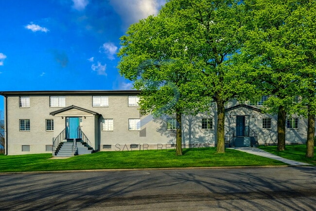 Building Photo - Newly Updated All-Electric 2BR/1.5BA in Campbelton Rd Unit 1