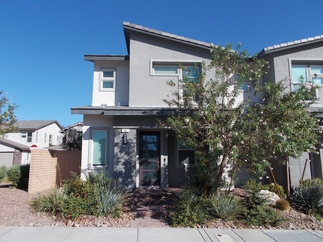 Building Photo - Spacious 3-Bedroom, 2-Story Townhome with ...