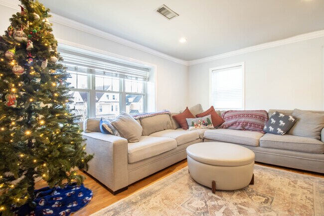 Building Photo - 221 Neponset Ave Unit #2