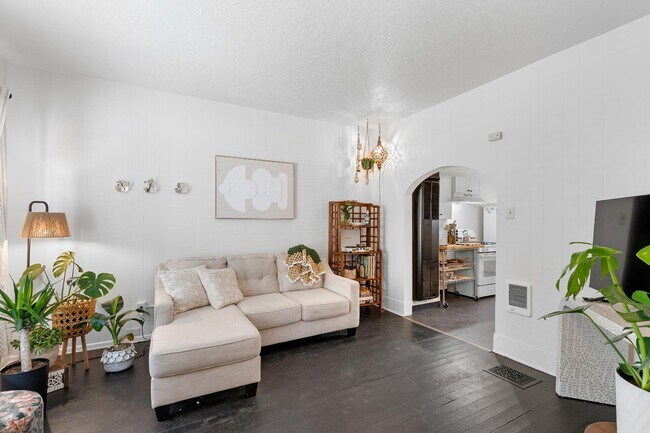 Photo - 832 SE 29th Ave