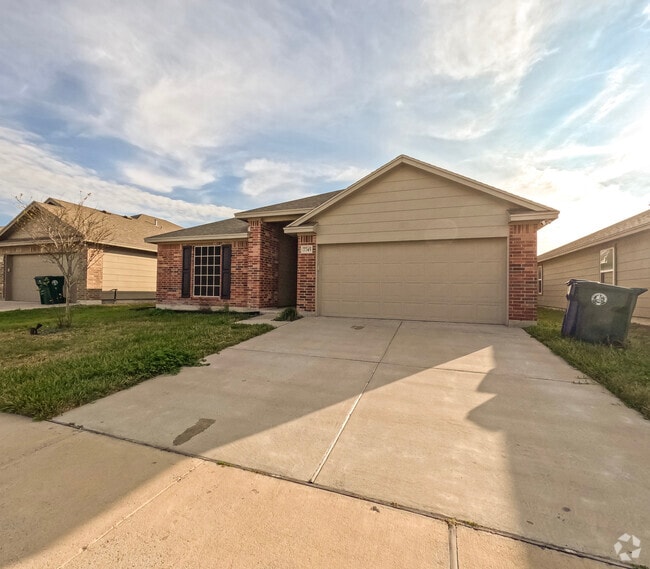 Building Photo - 7745 Corral Dr Rental