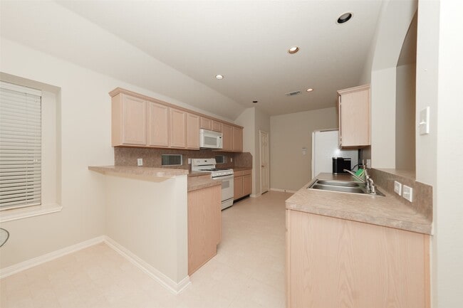 Photo - 21315 River Knoll Ln