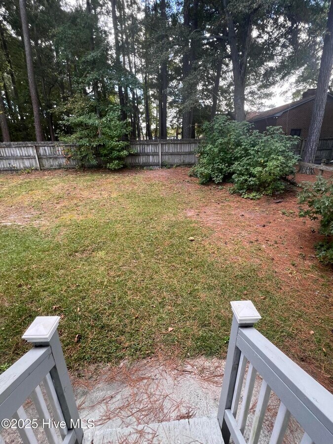 Photo - 105 Ridge Pl