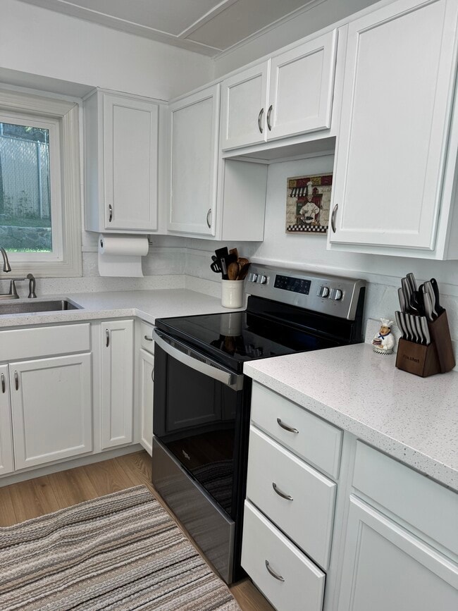 Photo - 820 Hope St Unit HopeStreetCottage