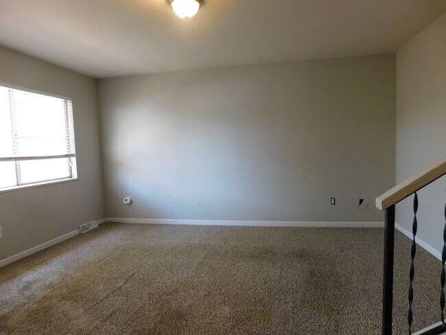 1318 Bunting Ave