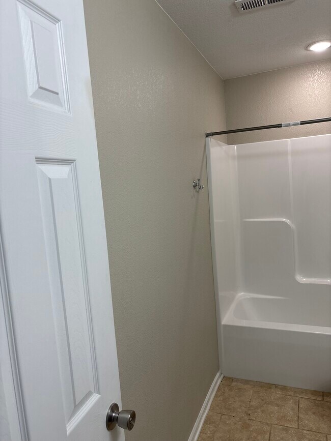408 W Market St Unit B