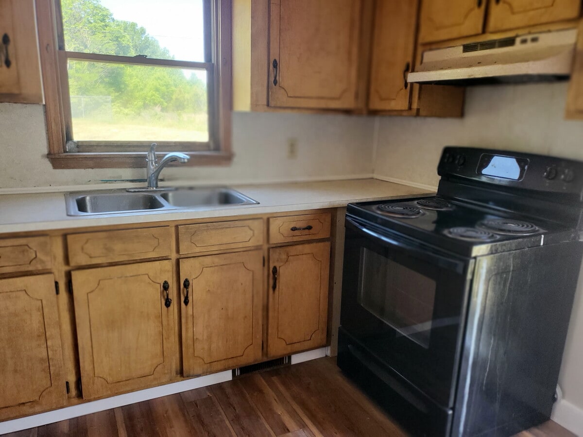 Photo - 2025 Filbert Hwy