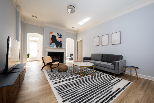Photo - 2409 Old Towne Dr